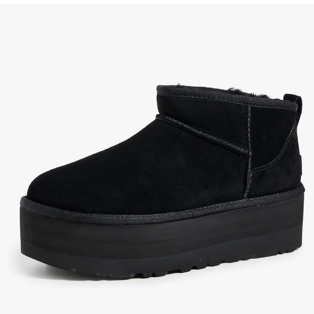 NWT UGG Ultra Mini Platform boot